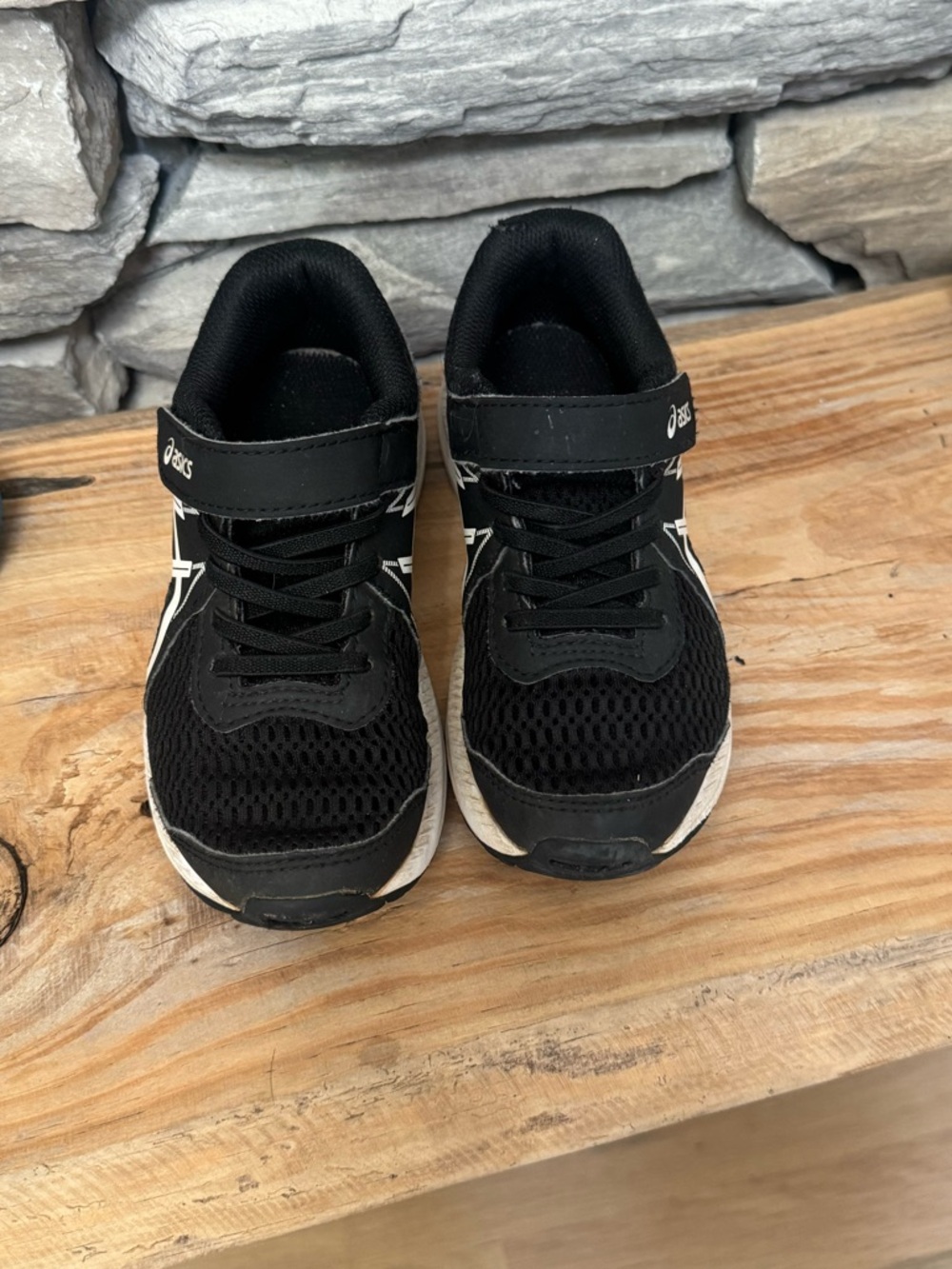 BOYS’ ASICS - Picture 3 of 4